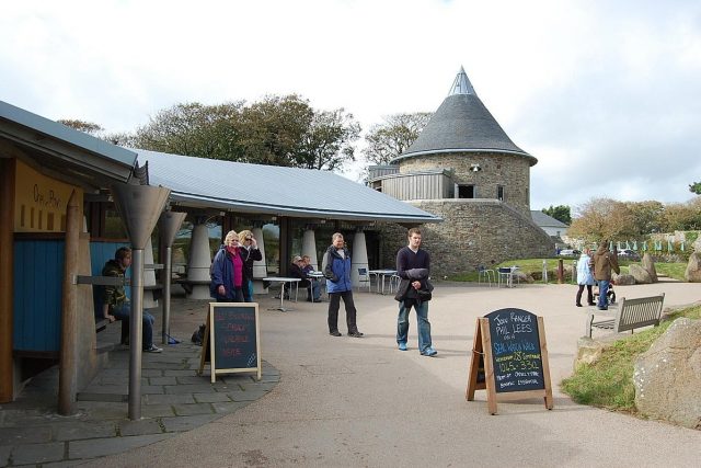 oriel-y-parc oriel-y-parc